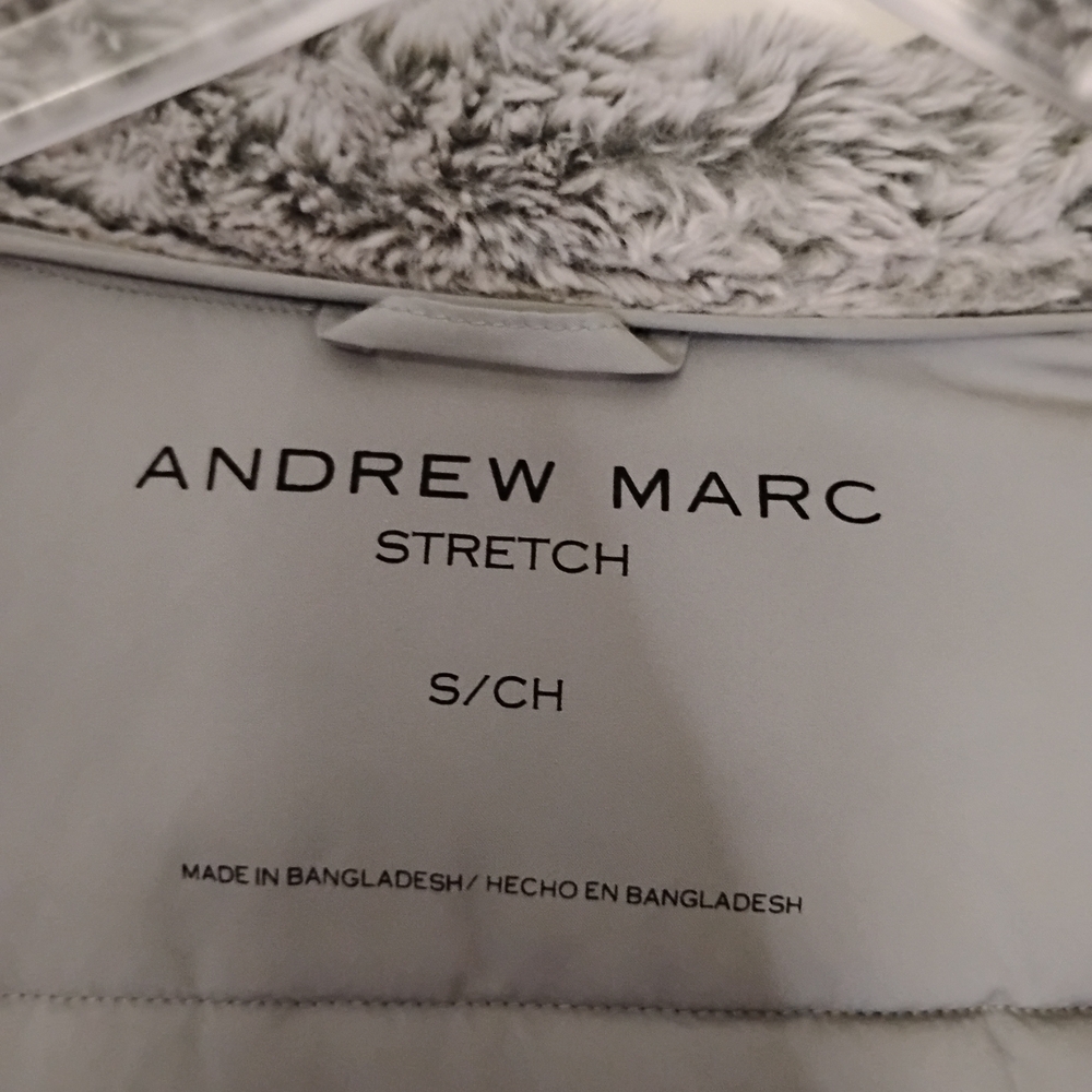 Andrew Marc Women's Gray Puffer Jacket - Picture 5 of 6